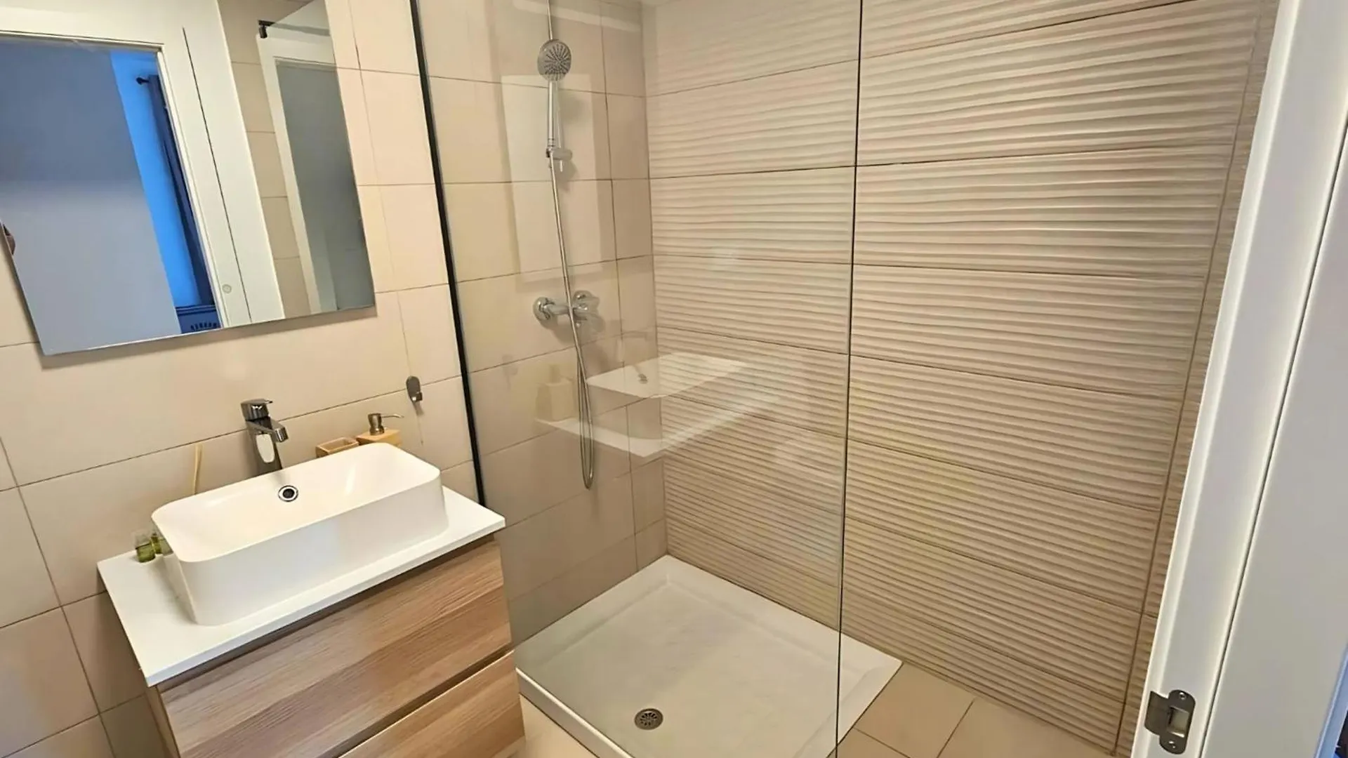 Ferienwohnung Magnificent Flat With Sea View And Swimming Pool Benalmádena