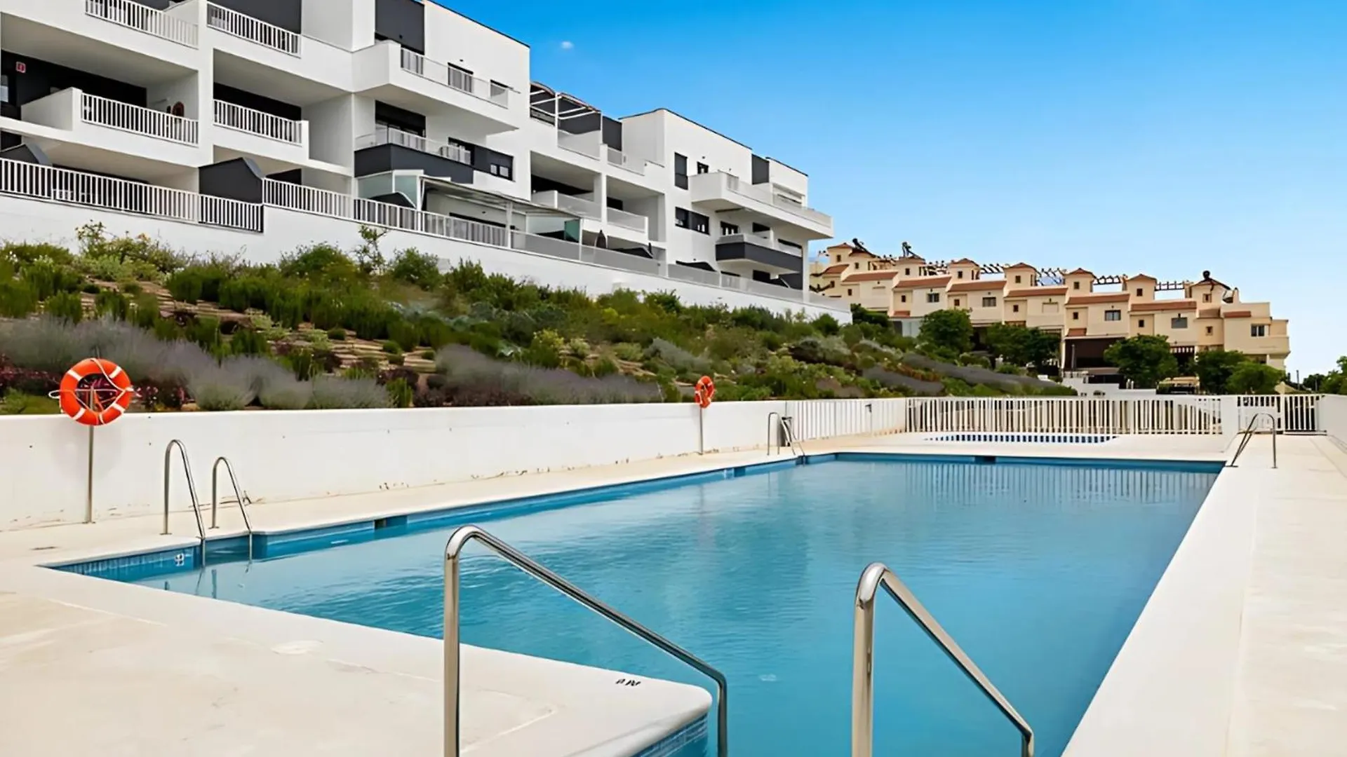 Magnificent Flat With Sea View And Swimming Pool Apartment Benalmadena